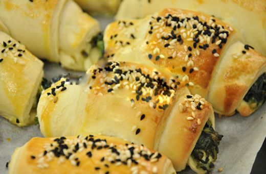 Ispanaklı Poğaça Tarifi ve Malzemeleri