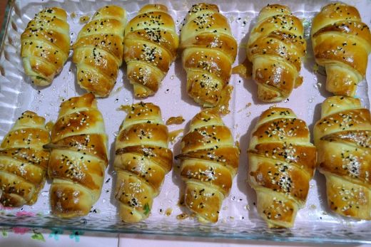 Katmer Poğaça Tarifi ve Malzemeleri