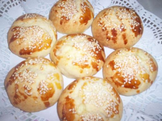 Kaymaklı Poğaça Tarifi ve Malzemeleri