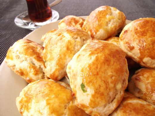 Sütle Yapılan Poğaça Tarifi ve Malzemeleri