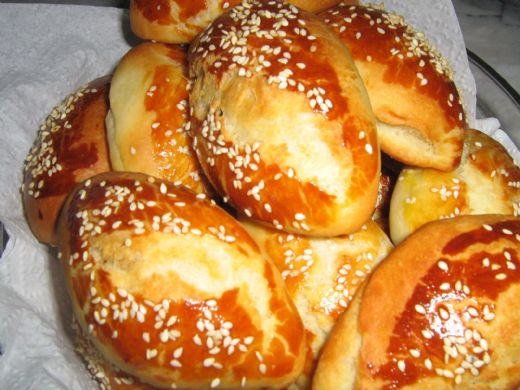 Sütlü Mayalı Poğaça Tarifi ve Malzemeleri